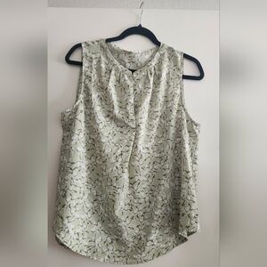 Stitch Fix Monday Fun Floral Sleeveless Top Light Green